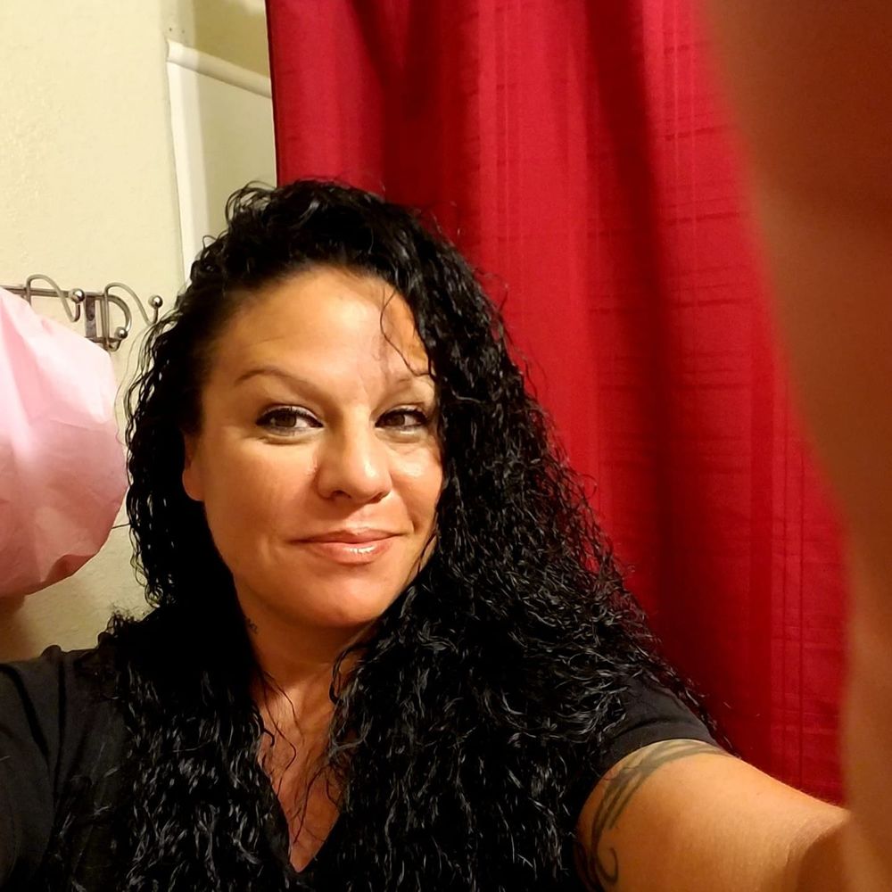 Meet your Posher, Yolanda